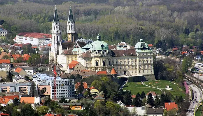 Umzug Klosterneuburg